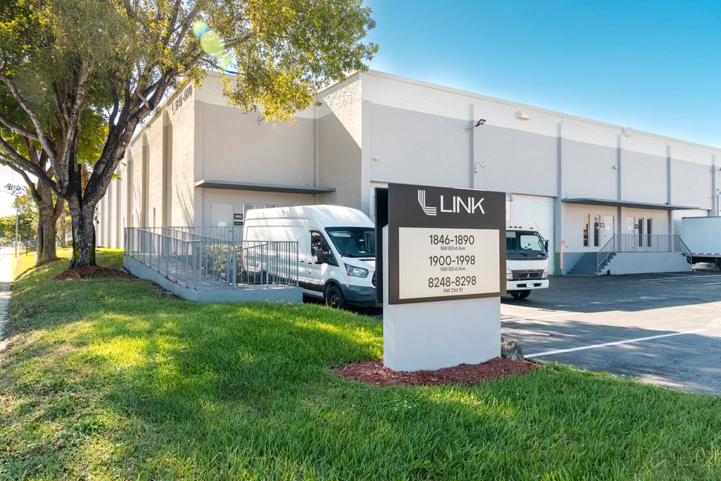 29,448 SF Industrial Space in Miami, FL Photo